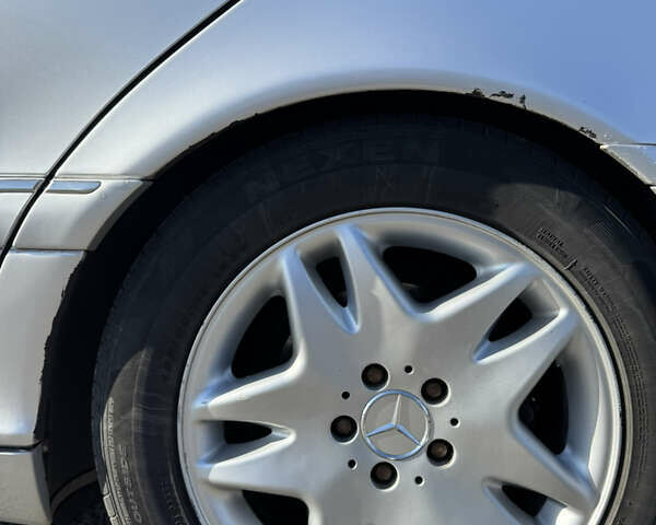 Серый Мерседес С Класс, объемом двигателя 3.2 л и пробегом 330 тыс. км за 5500 $, фото 10 на Automoto.ua