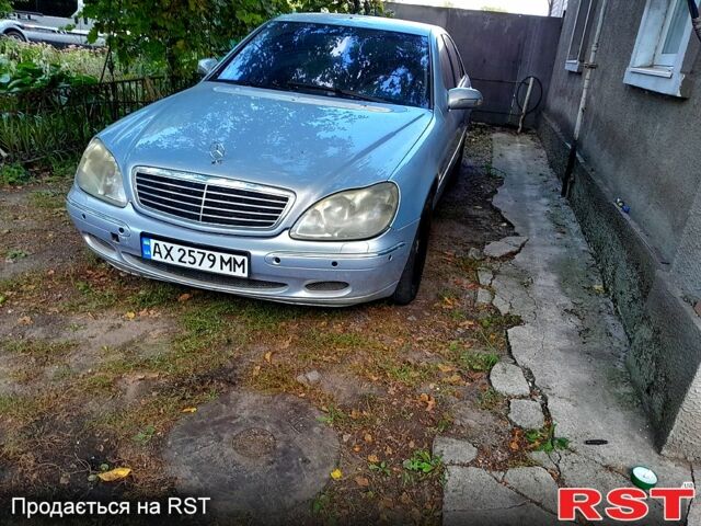 Сірий Мерседес С Клас, об'ємом двигуна 3.2 л та пробігом 300 тис. км за 6000 $, фото 6 на Automoto.ua