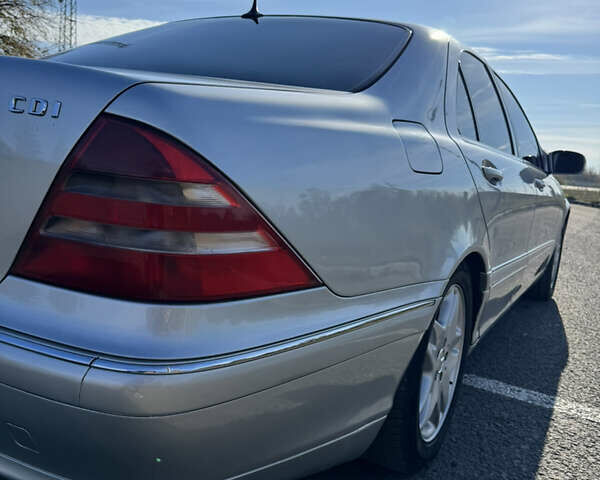 Серый Мерседес С Класс, объемом двигателя 3.2 л и пробегом 330 тыс. км за 5500 $, фото 12 на Automoto.ua