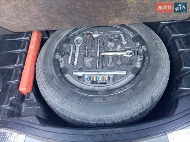 Сірий Мерседес С Клас, об'ємом двигуна 3.2 л та пробігом 350 тис. км за 4500 $, фото 12 на Automoto.ua