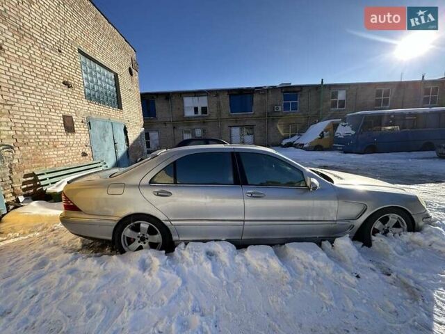 Серый Мерседес С Класс, объемом двигателя 5 л и пробегом 287 тыс. км за 3500 $, фото 4 на Automoto.ua