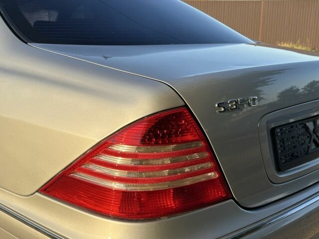 Серый Мерседес С Класс, объемом двигателя 3.7 л и пробегом 470 тыс. км за 2899 $, фото 6 на Automoto.ua