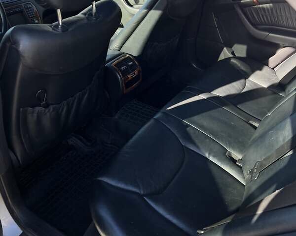 Сірий Мерседес С Клас, об'ємом двигуна 3.22 л та пробігом 330 тис. км за 5700 $, фото 8 на Automoto.ua