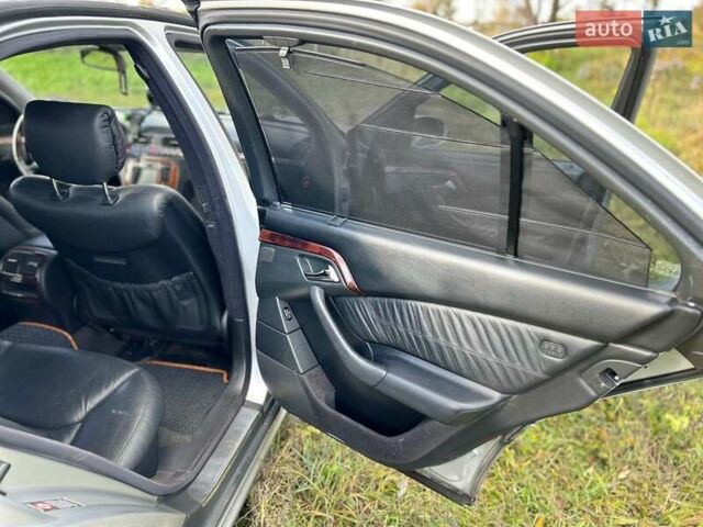 Серый Мерседес С Класс, объемом двигателя 5 л и пробегом 400 тыс. км за 5513 $, фото 5 на Automoto.ua