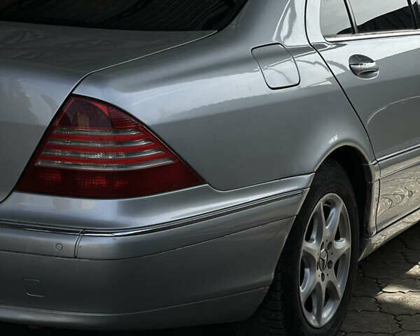 Сірий Мерседес С Клас, об'ємом двигуна 3.72 л та пробігом 470 тис. км за 4500 $, фото 1 на Automoto.ua