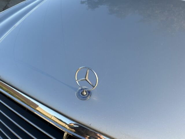 Серый Мерседес С Класс, объемом двигателя 3.7 л и пробегом 470 тыс. км за 2899 $, фото 15 на Automoto.ua