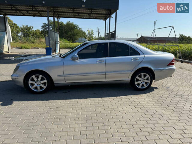 Серый Мерседес С Класс, объемом двигателя 3.22 л и пробегом 425 тыс. км за 4300 $, фото 2 на Automoto.ua