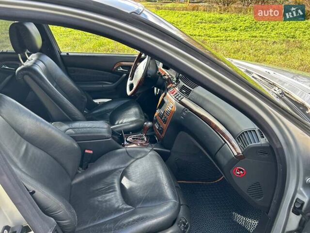 Серый Мерседес С Класс, объемом двигателя 5 л и пробегом 400 тыс. км за 5513 $, фото 3 на Automoto.ua