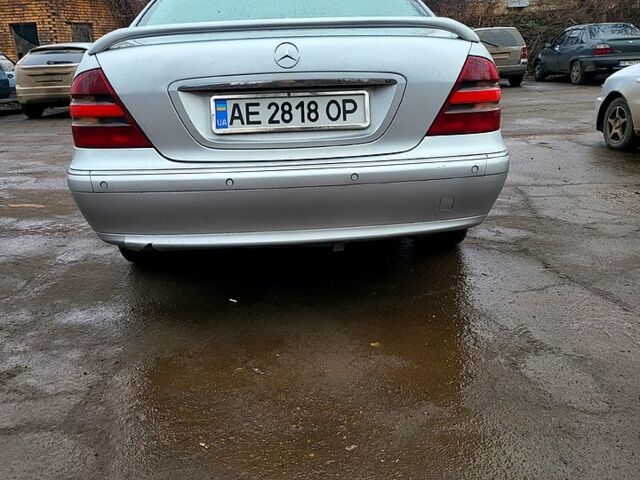 Серый Мерседес С Класс, объемом двигателя 3.2 л и пробегом 0 тыс. км за 6500 $, фото 4 на Automoto.ua