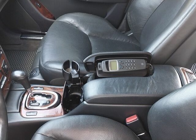 Серый Мерседес С Класс, объемом двигателя 5 л и пробегом 288 тыс. км за 6800 $, фото 6 на Automoto.ua