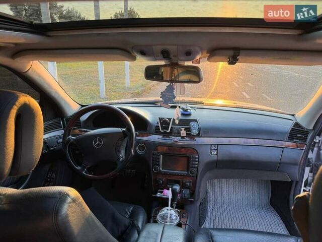 Серый Мерседес С Класс, объемом двигателя 4 л и пробегом 320 тыс. км за 6000 $, фото 12 на Automoto.ua