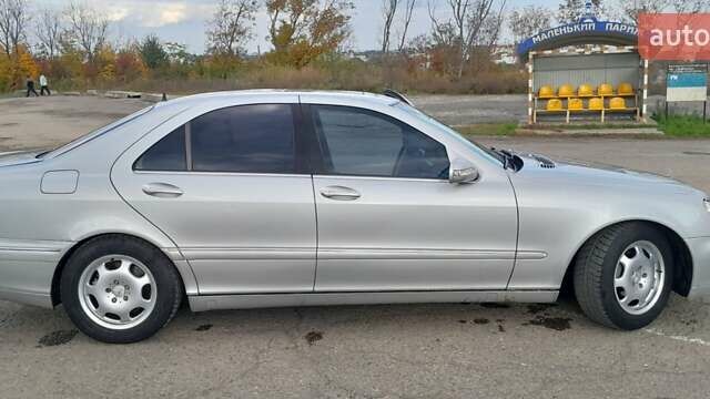 Мерседес С Клас 2003 у Чернівцях на Automoto.ua Сірий Мерседес С Клас, об'ємом двигуна 3.7 л та пробігом 341 тис. км за 5100 $, фото 5 на Automoto.ua