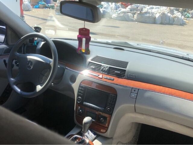 Серый Мерседес С Класс, объемом двигателя 3.2 л и пробегом 450 тыс. км за 7000 $, фото 2 на Automoto.ua