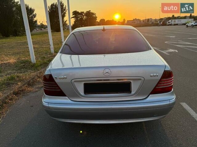 Серый Мерседес С Класс, объемом двигателя 4 л и пробегом 320 тыс. км за 6000 $, фото 6 на Automoto.ua