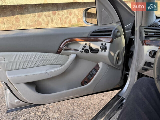 Серый Мерседес С Класс, объемом двигателя 5 л и пробегом 299 тыс. км за 6900 $, фото 13 на Automoto.ua