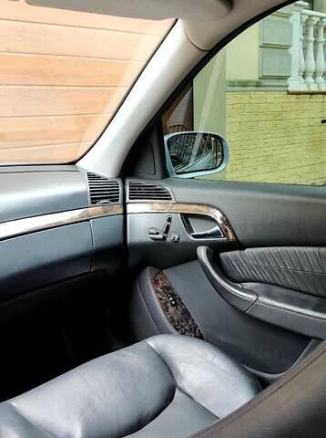 Серый Мерседес С Класс, объемом двигателя 3.2 л и пробегом 280 тыс. км за 7200 $, фото 5 на Automoto.ua