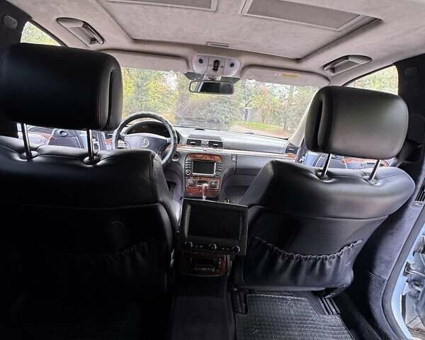 Сірий Мерседес С Клас, об'ємом двигуна 5 л та пробігом 270 тис. км за 5999 $, фото 21 на Automoto.ua