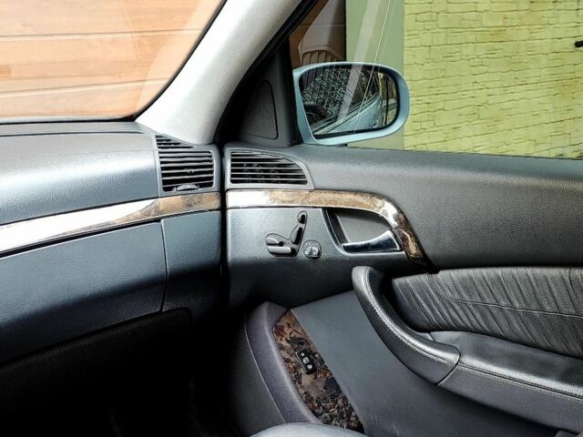 Сірий Мерседес С Клас, об'ємом двигуна 3.2 л та пробігом 280 тис. км за 7200 $, фото 6 на Automoto.ua