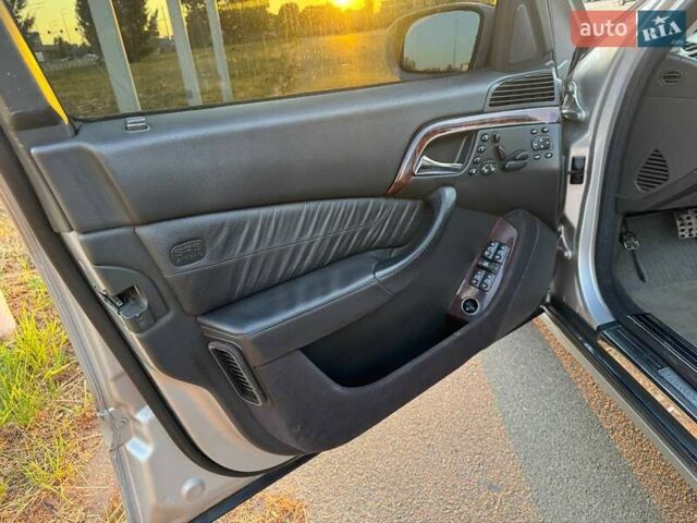 Серый Мерседес С Класс, объемом двигателя 4 л и пробегом 320 тыс. км за 6000 $, фото 14 на Automoto.ua