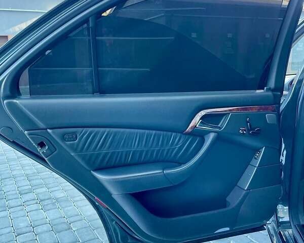 Серый Мерседес С Класс, объемом двигателя 5 л и пробегом 288 тыс. км за 7000 $, фото 31 на Automoto.ua