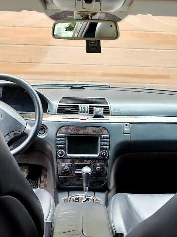 Серый Мерседес С Класс, объемом двигателя 3.2 л и пробегом 280 тыс. км за 7200 $, фото 6 на Automoto.ua