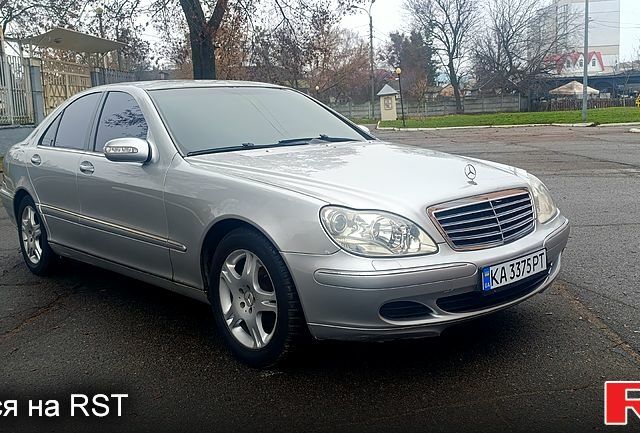 Серый Мерседес С Класс, объемом двигателя 3.7 л и пробегом 280 тыс. км за 4500 $, фото 3 на Automoto.ua