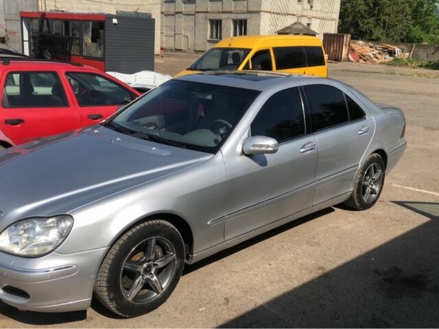 Серый Мерседес С Класс, объемом двигателя 3.2 л и пробегом 450 тыс. км за 7000 $, фото 4 на Automoto.ua