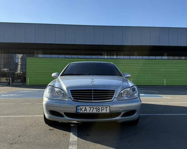 Сірий Мерседес С Клас, об'ємом двигуна 3.22 л та пробігом 258 тис. км за 9500 $, фото 2 на Automoto.ua