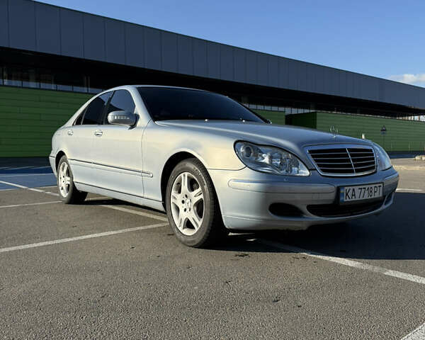 Сірий Мерседес С Клас, об'ємом двигуна 3.22 л та пробігом 258 тис. км за 9500 $, фото 1 на Automoto.ua