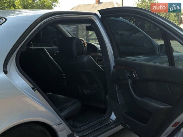 Сірий Мерседес С Клас, об'ємом двигуна 4.97 л та пробігом 360 тис. км за 4250 $, фото 8 на Automoto.ua