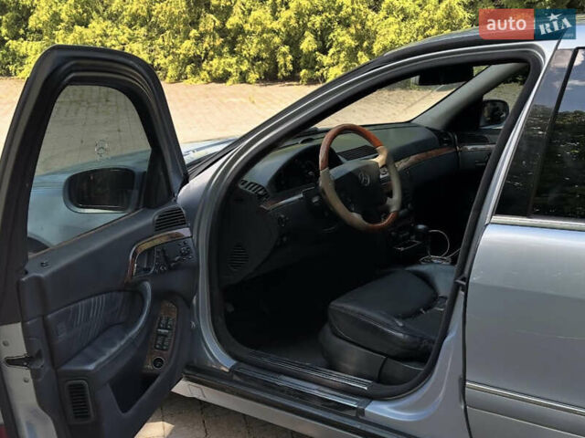 Сірий Мерседес С Клас, об'ємом двигуна 4.97 л та пробігом 360 тис. км за 4250 $, фото 4 на Automoto.ua