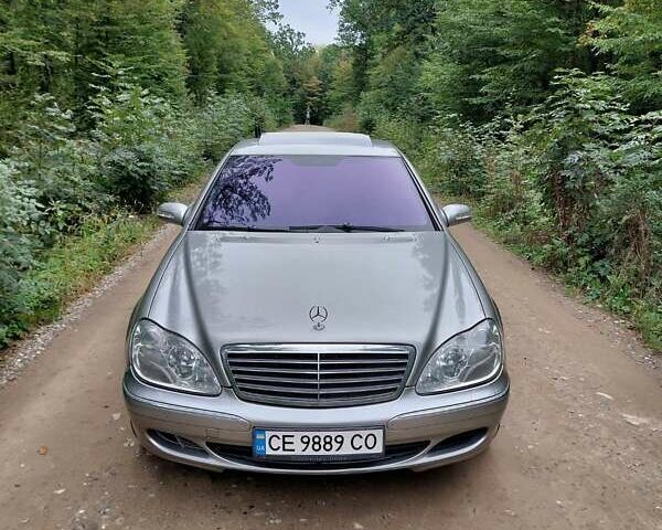 Серый Мерседес С Класс, объемом двигателя 4 л и пробегом 200 тыс. км за 7200 $, фото 2 на Automoto.ua