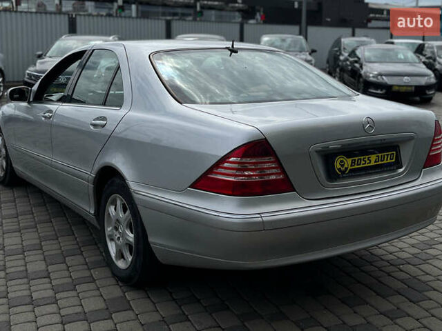 Мерседес С Класс 2004 в Мукачеве на Automoto.ua Серый Мерседес С Класс, объемом двигателя 3.2 л и пробегом 308 тыс. км за 10999 $, фото 4 на Automoto.ua