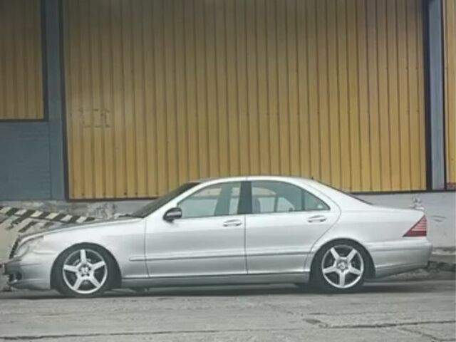 Серый Мерседес С Класс, объемом двигателя 0 л и пробегом 220 тыс. км за 2500 $, фото 4 на Automoto.ua