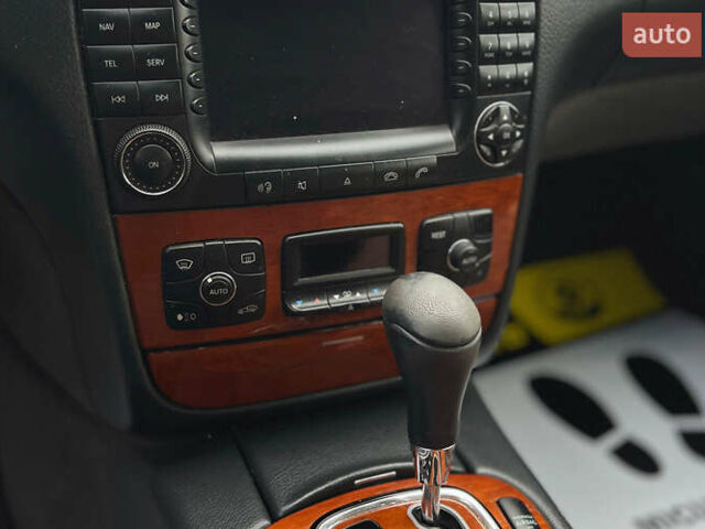 Мерседес С Класс 2004 в Мукачеве на Automoto.ua Серый Мерседес С Класс, объемом двигателя 3.2 л и пробегом 308 тыс. км за 10999 $, фото 15 на Automoto.ua