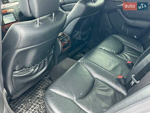 Серый Мерседес С Класс, объемом двигателя 3.2 л и пробегом 430 тыс. км за 6000 $, фото 20 на Automoto.ua