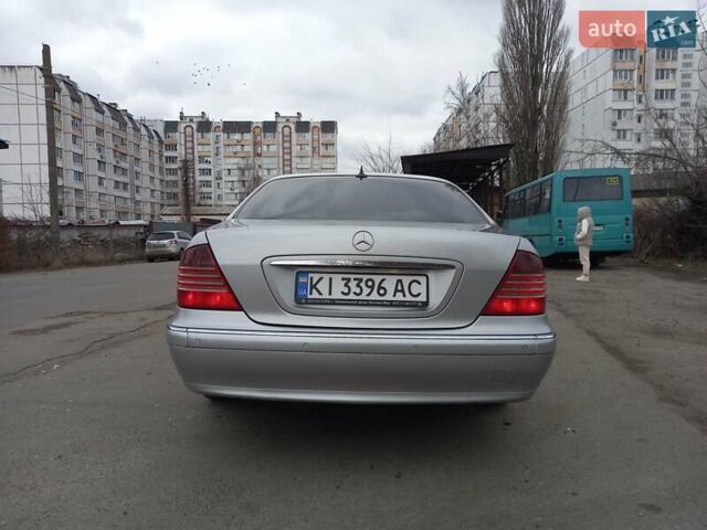 Серый Мерседес С Класс, объемом двигателя 3 л и пробегом 280 тыс. км за 8900 $, фото 3 на Automoto.ua