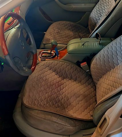 Серый Мерседес С Класс, объемом двигателя 3.7 л и пробегом 235 тыс. км за 6500 $, фото 6 на Automoto.ua