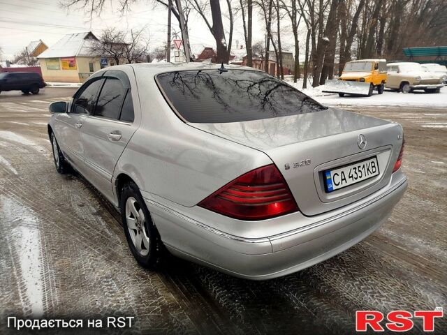 Серый Мерседес С Класс, объемом двигателя 3.2 л и пробегом 350 тыс. км за 6700 $, фото 2 на Automoto.ua