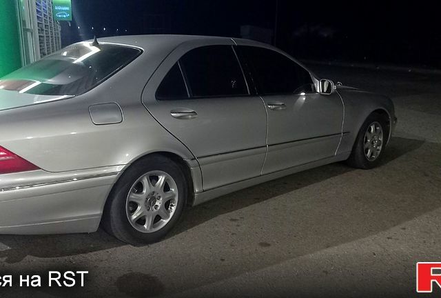 Сірий Мерседес С Клас, об'ємом двигуна 37 л та пробігом 0 тис. км за 7000 $, фото 2 на Automoto.ua