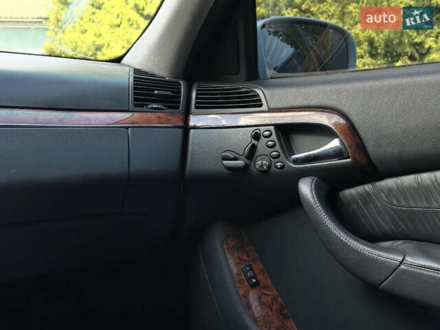 Сірий Мерседес С Клас, об'ємом двигуна 4.97 л та пробігом 360 тис. км за 4250 $, фото 6 на Automoto.ua