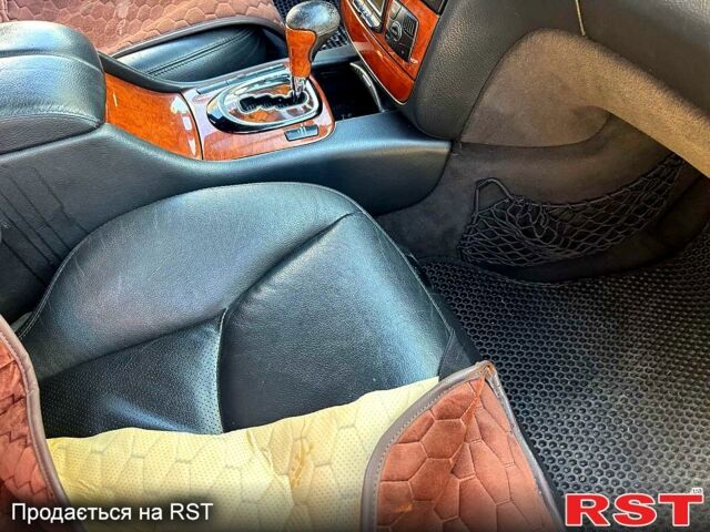 Серый Мерседес С Класс, объемом двигателя 32 л и пробегом 275 тыс. км за 3100 $, фото 9 на Automoto.ua