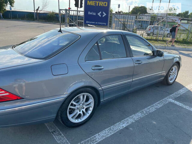 Серый Мерседес С Класс, объемом двигателя 3.5 л и пробегом 270 тыс. км за 6500 $, фото 3 на Automoto.ua