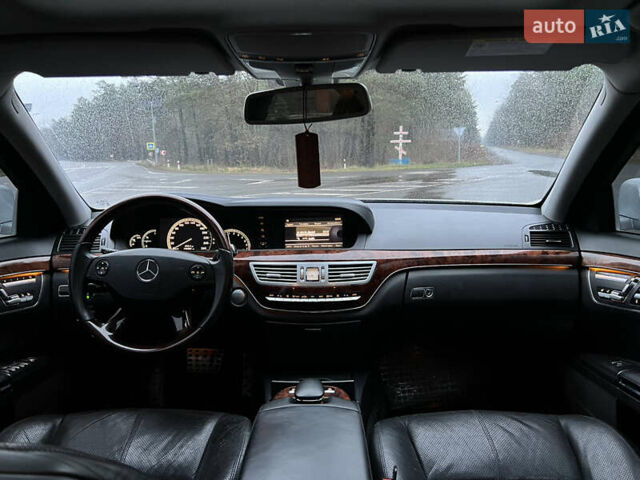 Серый Мерседес С Класс, объемом двигателя 3.5 л и пробегом 197 тыс. км за 9500 $, фото 30 на Automoto.ua