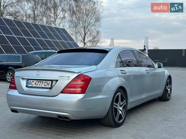 Сірий Мерседес С Клас, об'ємом двигуна 3.5 л та пробігом 200 тис. км за 12999 $, фото 17 на Automoto.ua