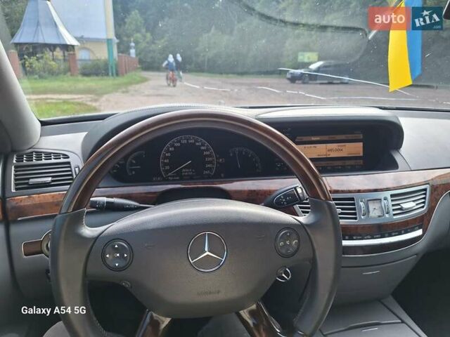Сірий Мерседес С Клас, об'ємом двигуна 3 л та пробігом 318 тис. км за 9700 $, фото 15 на Automoto.ua