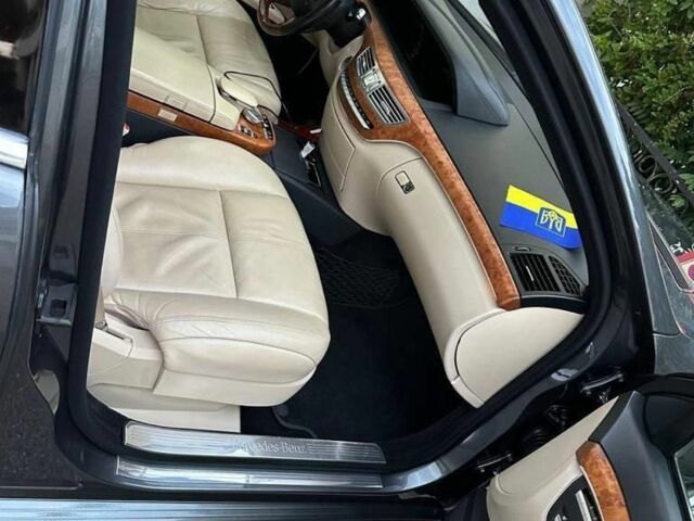 Серый Мерседес С Класс, объемом двигателя 5.5 л и пробегом 203 тыс. км за 10000 $, фото 5 на Automoto.ua