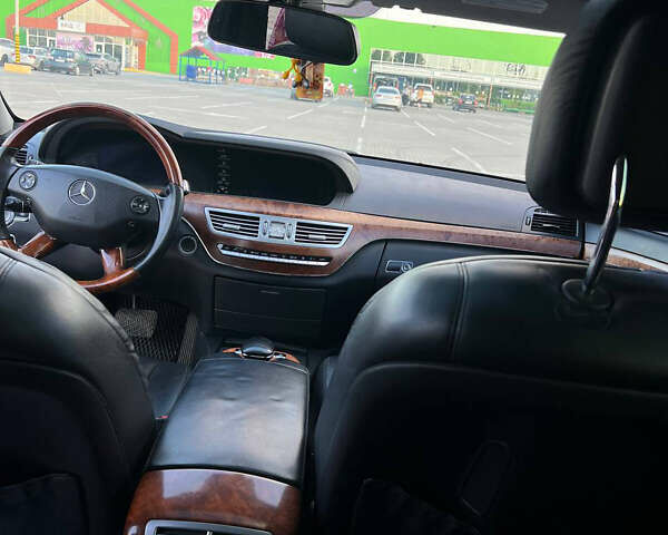 Серый Мерседес С Класс, объемом двигателя 2.99 л и пробегом 450 тыс. км за 10700 $, фото 11 на Automoto.ua