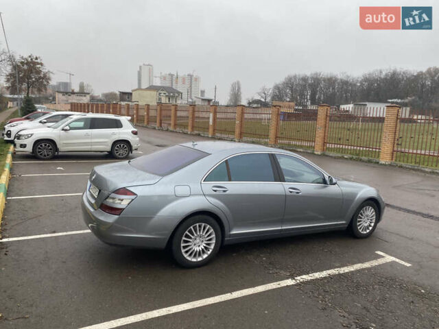 Серый Мерседес С Класс, объемом двигателя 5.46 л и пробегом 428 тыс. км за 8500 $, фото 14 на Automoto.ua