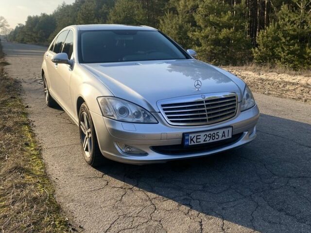 Сірий Мерседес С Клас, об'ємом двигуна 3.5 л та пробігом 220 тис. км за 8600 $, фото 3 на Automoto.ua